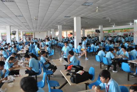 臺膳膳食談學校食堂承包經(jīng)營管理的新理念